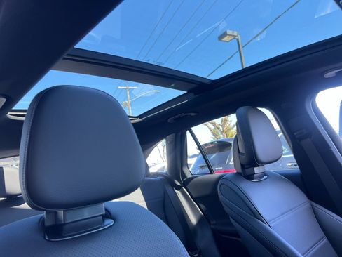 Certified 2025 Mercedes-Benz GLC 300 4MATIC image 17