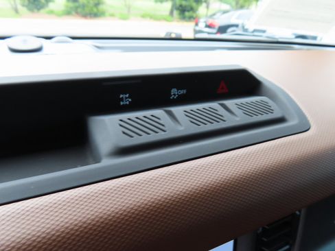 Used 2024 Ford Bronco Outer Banks image 16