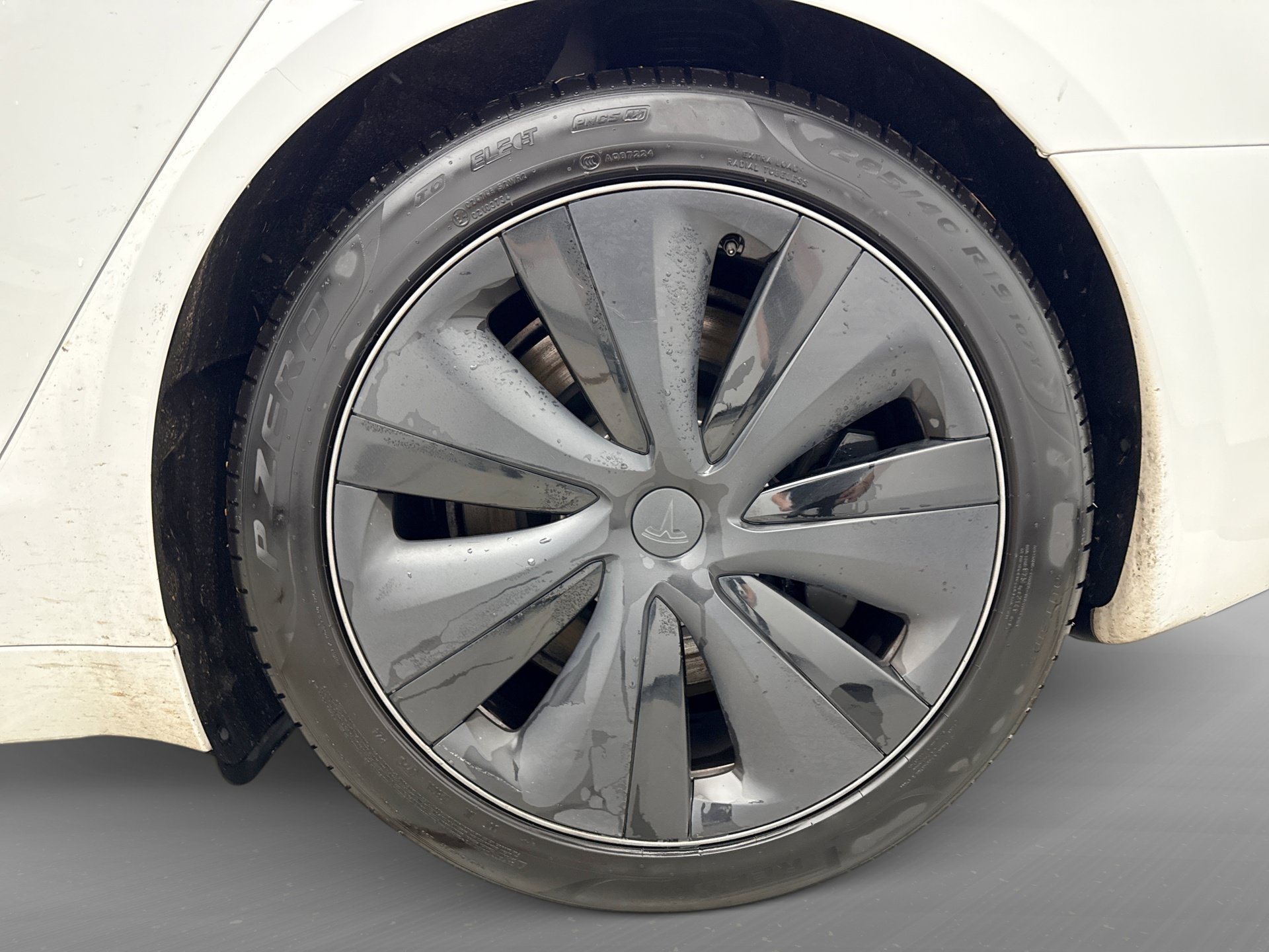 Used 2022 Tesla Model S AWD/4WD image 13