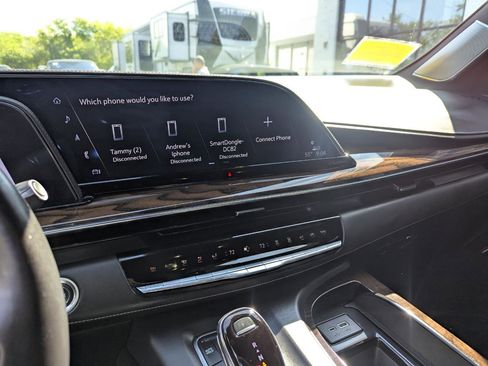 Used 2022 Cadillac Escalade ESV Sport Platinum AWD/4WD image 20