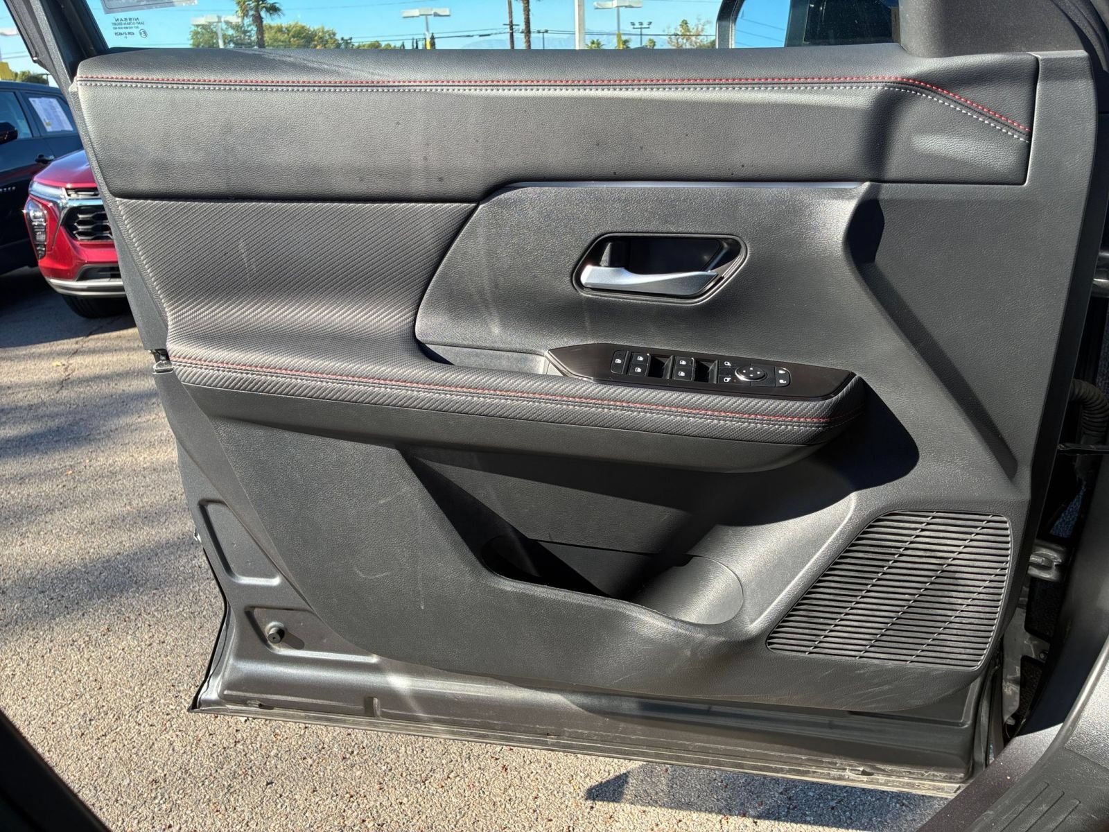 Used 2026 Nissan Kicks SR FWD image 18