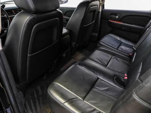 Used 2012 Chevrolet Avalanche LS image 30