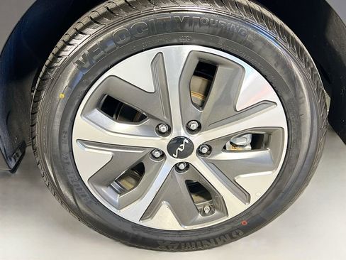 Used 2022 Kia Niro EX Premium image 33