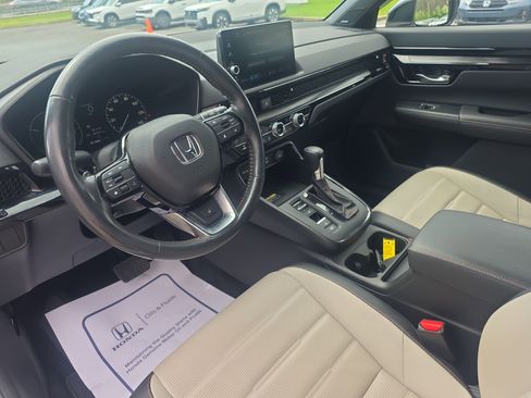 Used 2024 Honda CR-V Sport Touring image 10