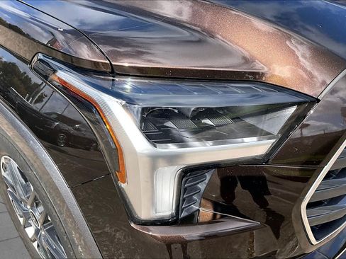 Used 2023 Toyota Sequoia Limited AWD/4WD image 28