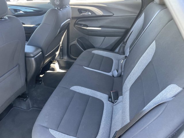 Used 2025 Chevrolet TrailBlazer LT AWD/4WD image 15