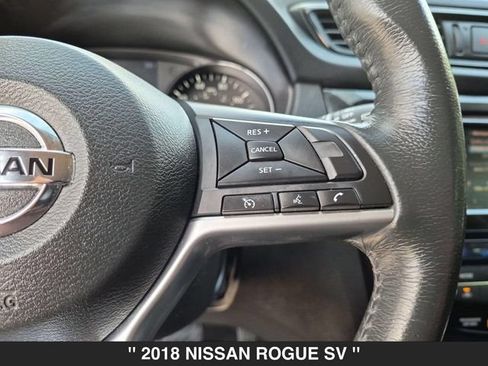 Used 2018 Nissan Rogue SV AWD/4WD image 18