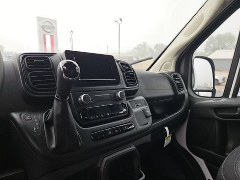 New 2025 RAM ProMaster 1500 w/ Convenience Group FWD image 16