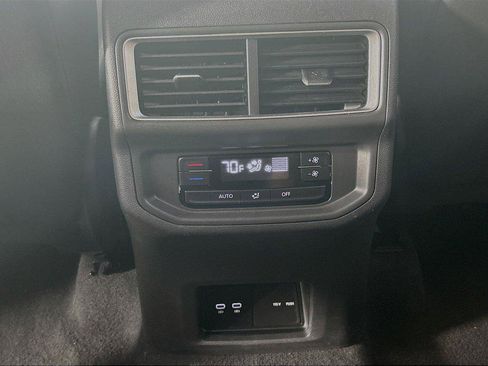 Certified 2024 Volkswagen Atlas SE w/ Panoramic Sunroof Package AWD/4WD image 25