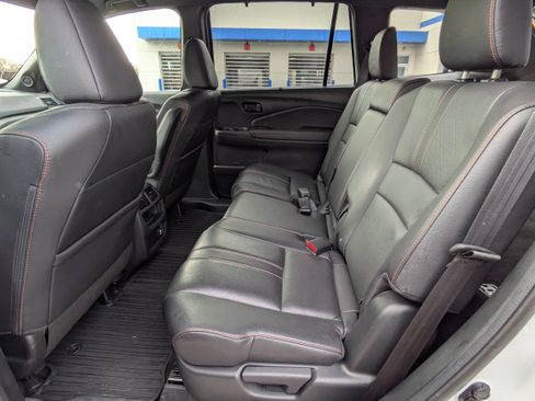 Certified 2022 Honda Passport TrailSport image 18