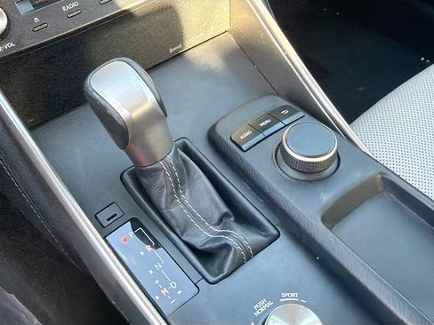 Used 2015 Lexus IS 250 image 27