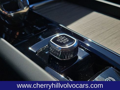 New 2026 Volvo XC60 B5 Plus w/ Protection Package Premier image 16