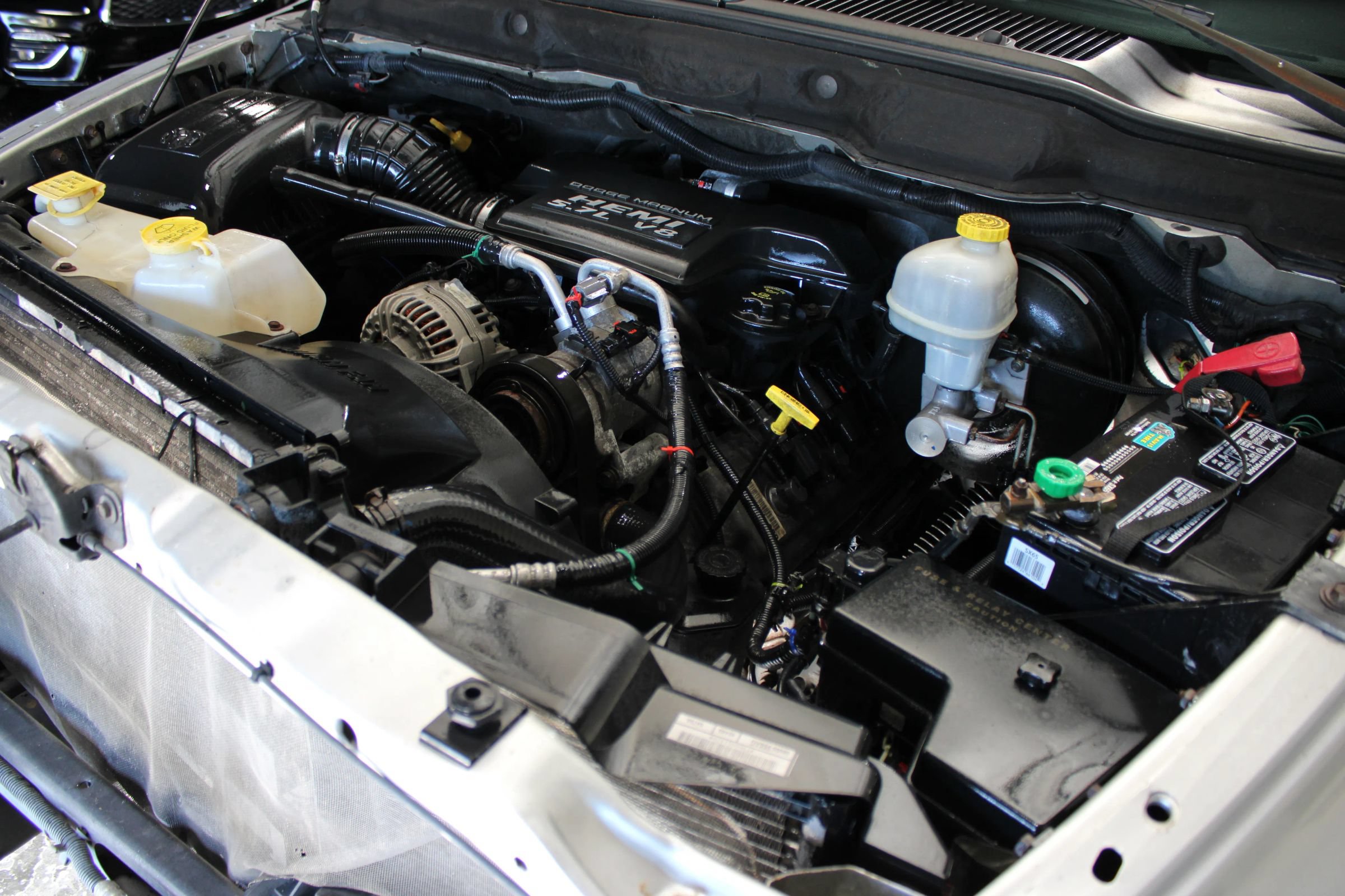Used 2005 Dodge Ram 2500 Truck SLT RWD image 36