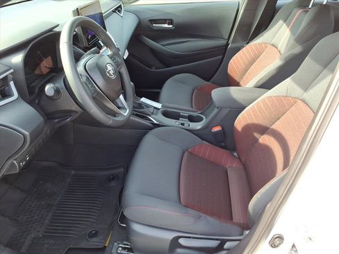 New 2026 Toyota Corolla SE image 3