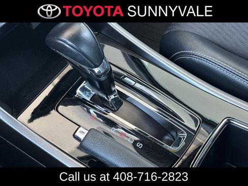 Used 2017 Honda Accord Sport image 25