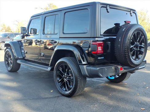 Used 2023 Jeep Wrangler Sahara w/ Cold Weather Group image 5