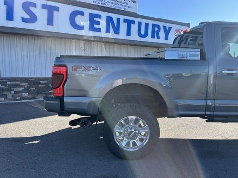 Used 2021 Ford F350 Limited image 13