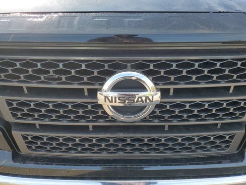Certified 2021 Nissan Titan SV w/ Accessory Utility Package AWD/4WD image 5