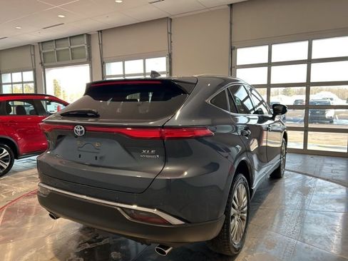 Certified 2021 Toyota Venza XLE w/ Softex Package image 8