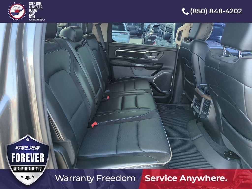 Used 2022 RAM 1500 Laramie AWD/4WD image 30