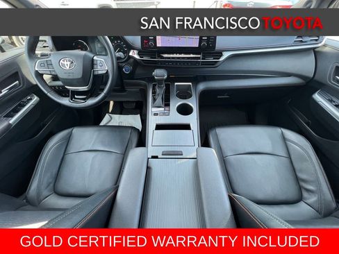 Certified 2022 Toyota Sienna XSE image 27