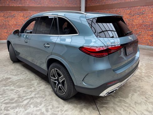 Used 2026 Mercedes-Benz GLC 300 4MATIC image 2