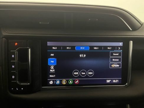 Used 2021 GMC Yukon Denali w/ Denali Premium Package image 15