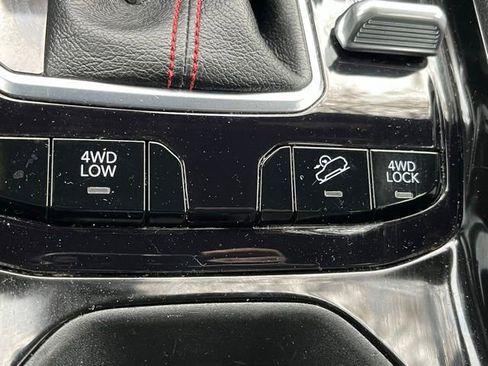 Used 2023 Jeep Compass Trailhawk image 36