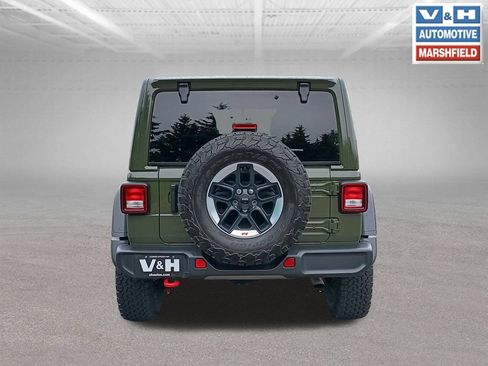 Used 2022 Jeep Wrangler Unlimited Rubicon w/ Cold Weather Group AWD/4WD image 27