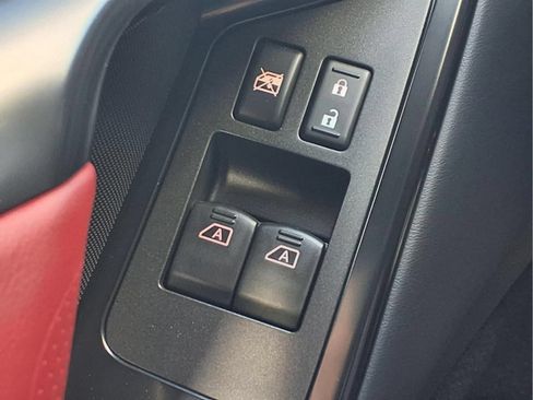 Used 2021 Nissan GT-R NISMO AWD/4WD image 27