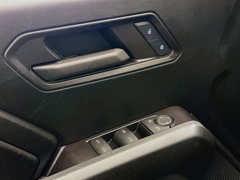 Used 2024 Chevrolet Colorado Trail Boss w/ Technology Package image 15