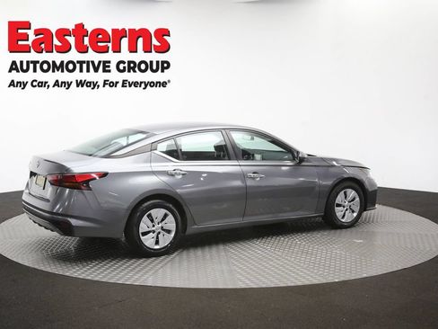Used 2023 Nissan Altima 2.5 S FWD image 41