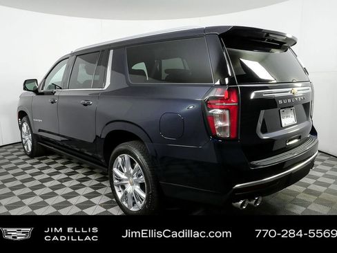 Used 2023 Chevrolet Suburban High Country w/ Premium Package 2 image 3