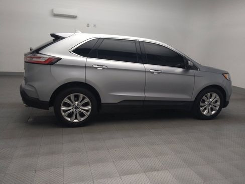 Used 2020 Ford Edge Titanium w/ Equipment Group 301A image 10