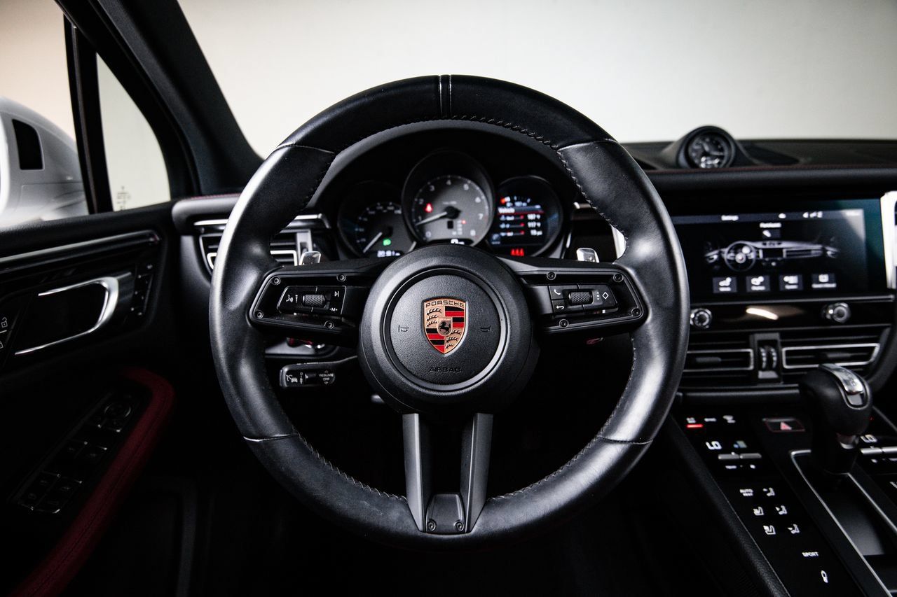 Certified 2023 Porsche Macan S AWD/4WD image 26
