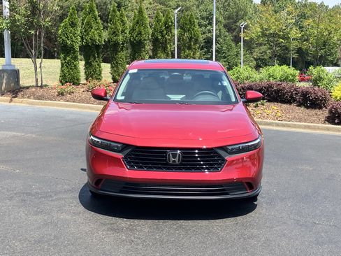 Used 2023 Honda Accord EX image 3
