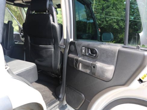 Used 2004 Land Rover Discovery HSE AWD/4WD image 31