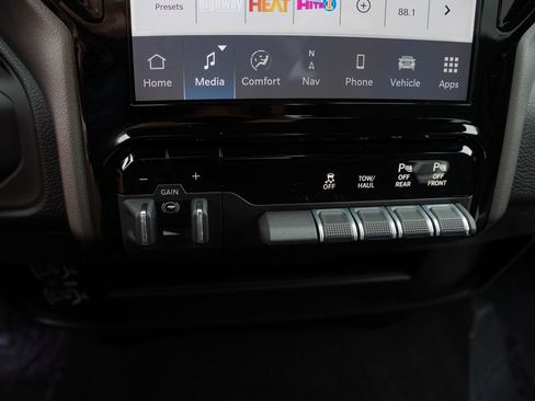 Certified 2026 RAM 2500 Big Horn AWD/4WD image 28