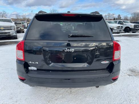 Used 2012 Jeep Compass Sport image 4
