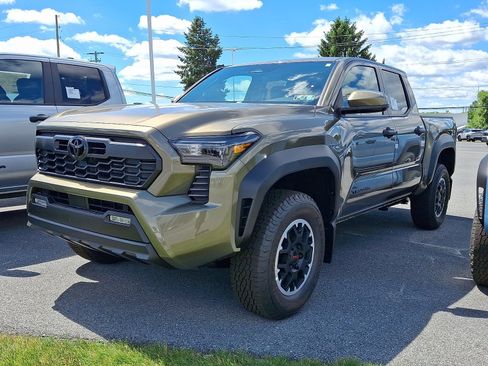 New 2026 Toyota Tacoma TRD Off-Road AWD/4WD image 3