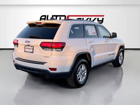 Used 2020 Jeep Grand Cherokee Laredo RWD image 7