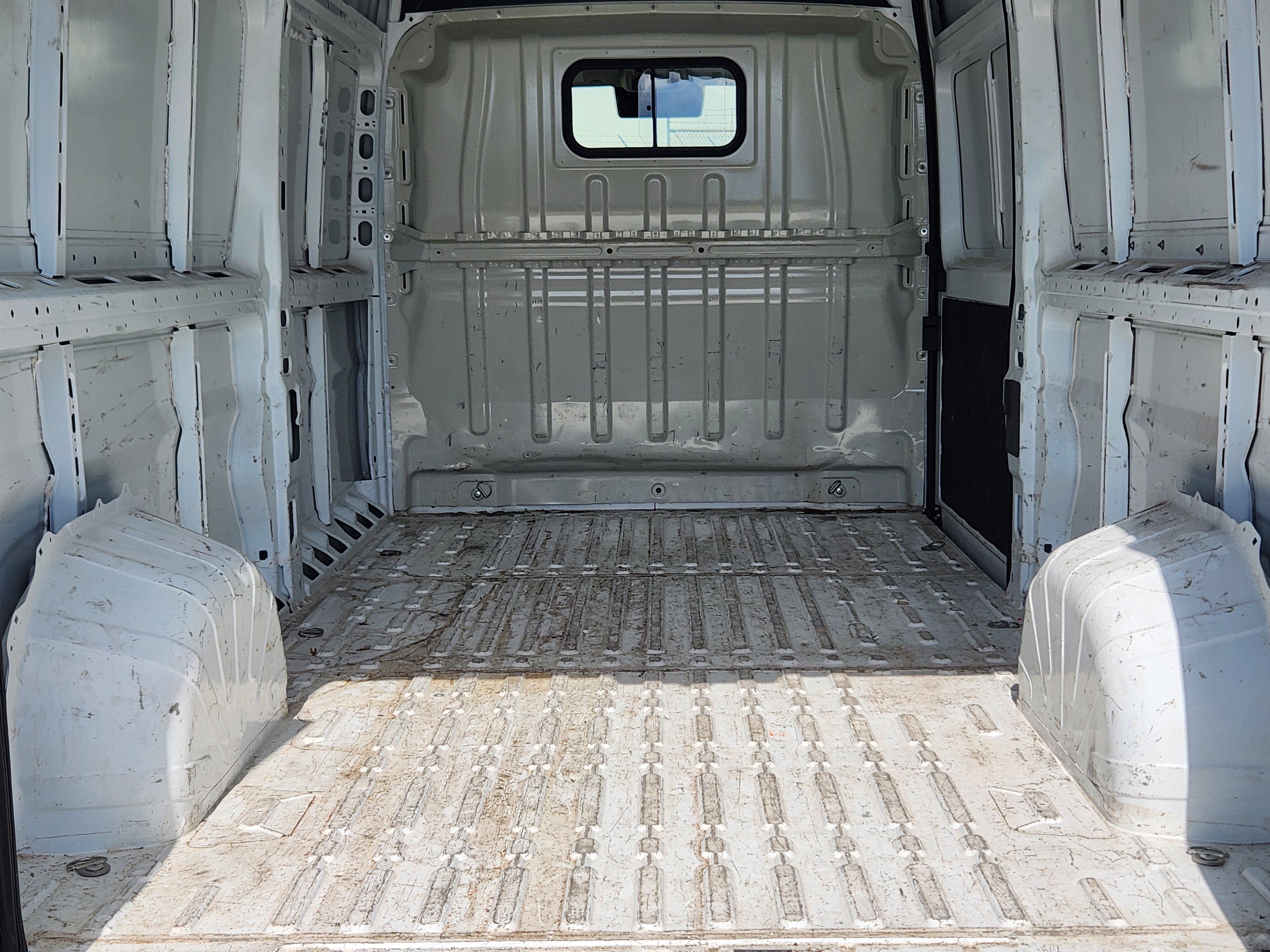 Used 2025 RAM ProMaster 2500 w/ Convenience Group FWD image 19