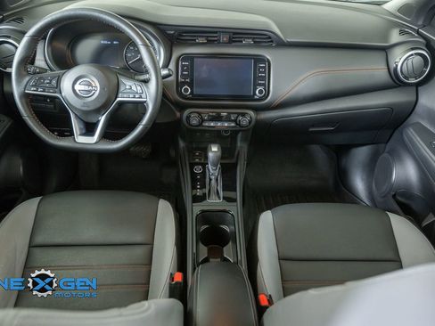 Used 2023 Nissan Kicks SR w/ SR Premium Package FWD image 29