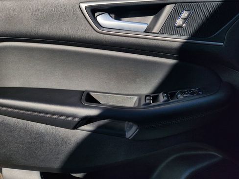 Used 2024 Ford Edge SEL image 24