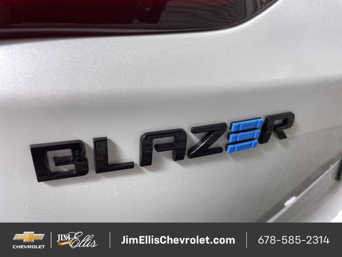 New 2025 Chevrolet Blazer EV RS image 62