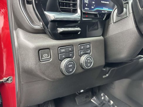 Used 2024 Chevrolet Silverado 2500 LTZ w/ LTZ Premium Package image 17