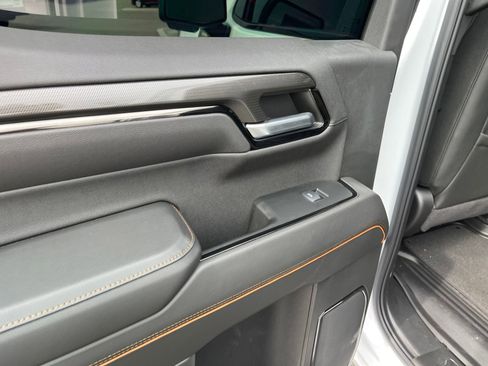 Used 2024 GMC Sierra 1500 AT4 w/ Technology Package image 21