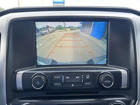 Certified 2017 GMC Sierra 1500 SLT w/ SLT Preferred Package image 18