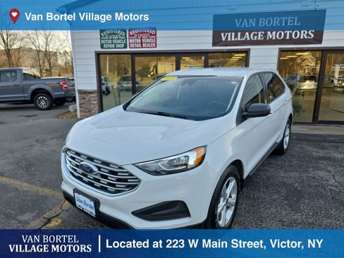 Used 2020 Ford Edge SE image 1