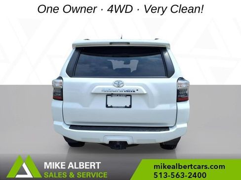 Used 2020 Toyota 4Runner SR5 AWD/4WD image 6